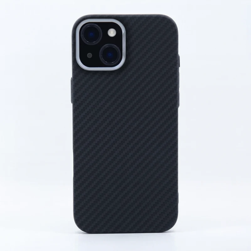 LindeCovers iPhone 15 Plus Carbon Cover - MagSafe Kompatibel 01 Black