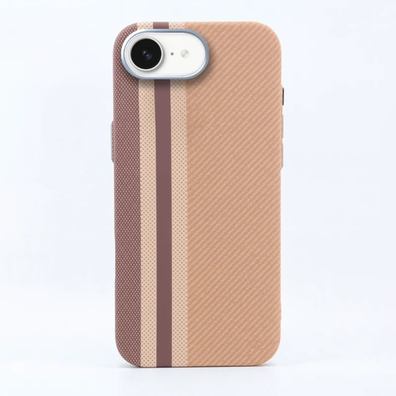 LindeCovers iPhone 16e Carbon Cover - MagSafe Kompatibel 07 Light Stripes