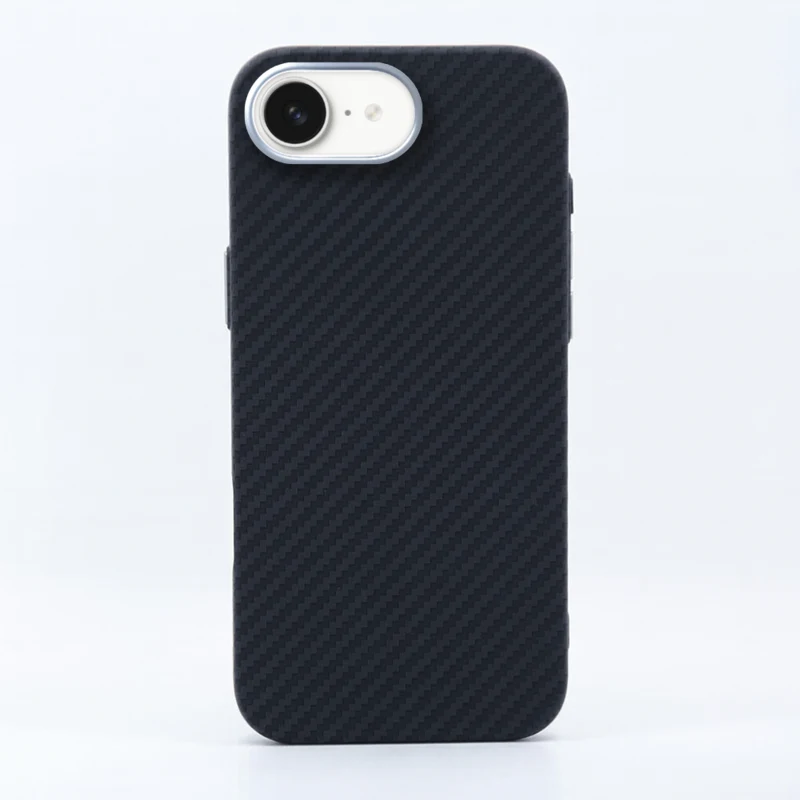 LindeCovers iPhone 16e Carbon Cover - MagSafe Kompatibel 01 Black