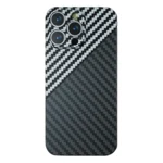 LindeCovers iPhone 15 Pro Max Carbon Cover 02 White/Black