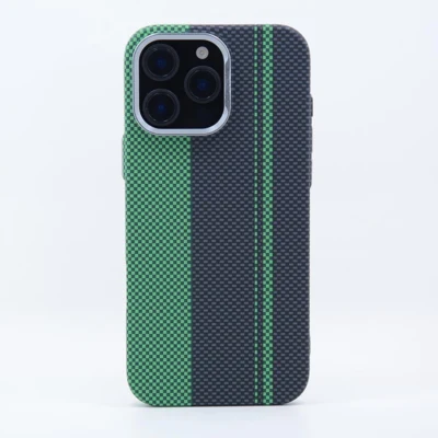 LindeCovers iPhone 14 Pro Carbon Cover – MagSafe Kompatibel