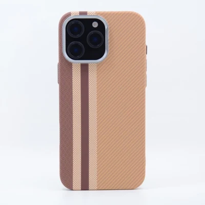 LindeCovers iPhone 16 Pro Max Carbon Cover – MagSafe Kompatibel